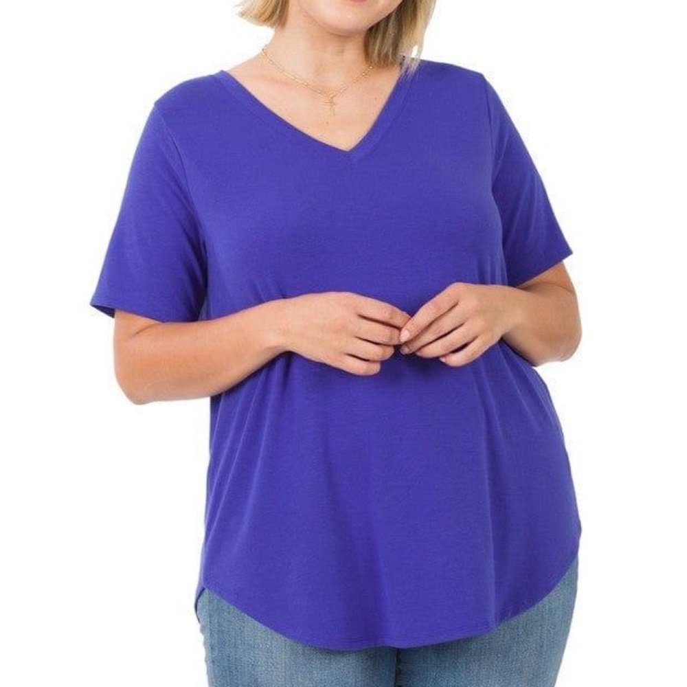 Zenana Relaxed Fit V-Neck Short Sleeve Basic Jersey T-Shirt Top